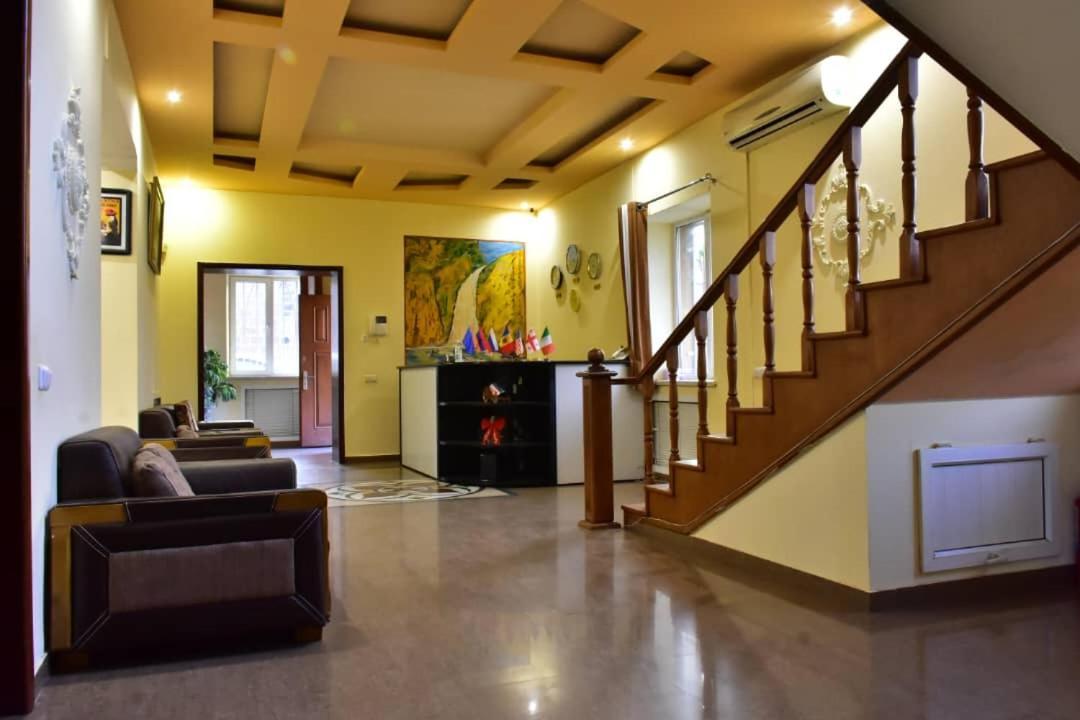 Gyumri Hotel Ереван Экстерьер фото