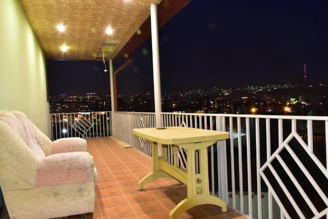 Gyumri Hotel Ереван Экстерьер фото